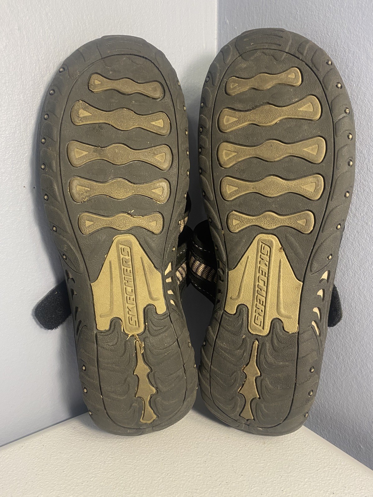 Skechers Outdoor Lifestyle Reggae Trailway Black Toe Sandal Women’s Size 9