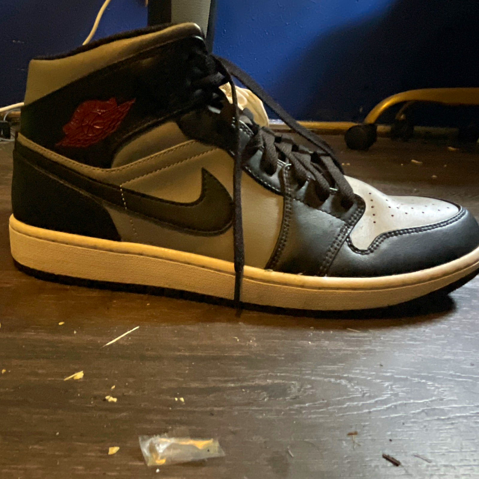 Jordan Air Jordan 1 Men’s High-Top Leather Lace-Up Sneakers Black/Gray