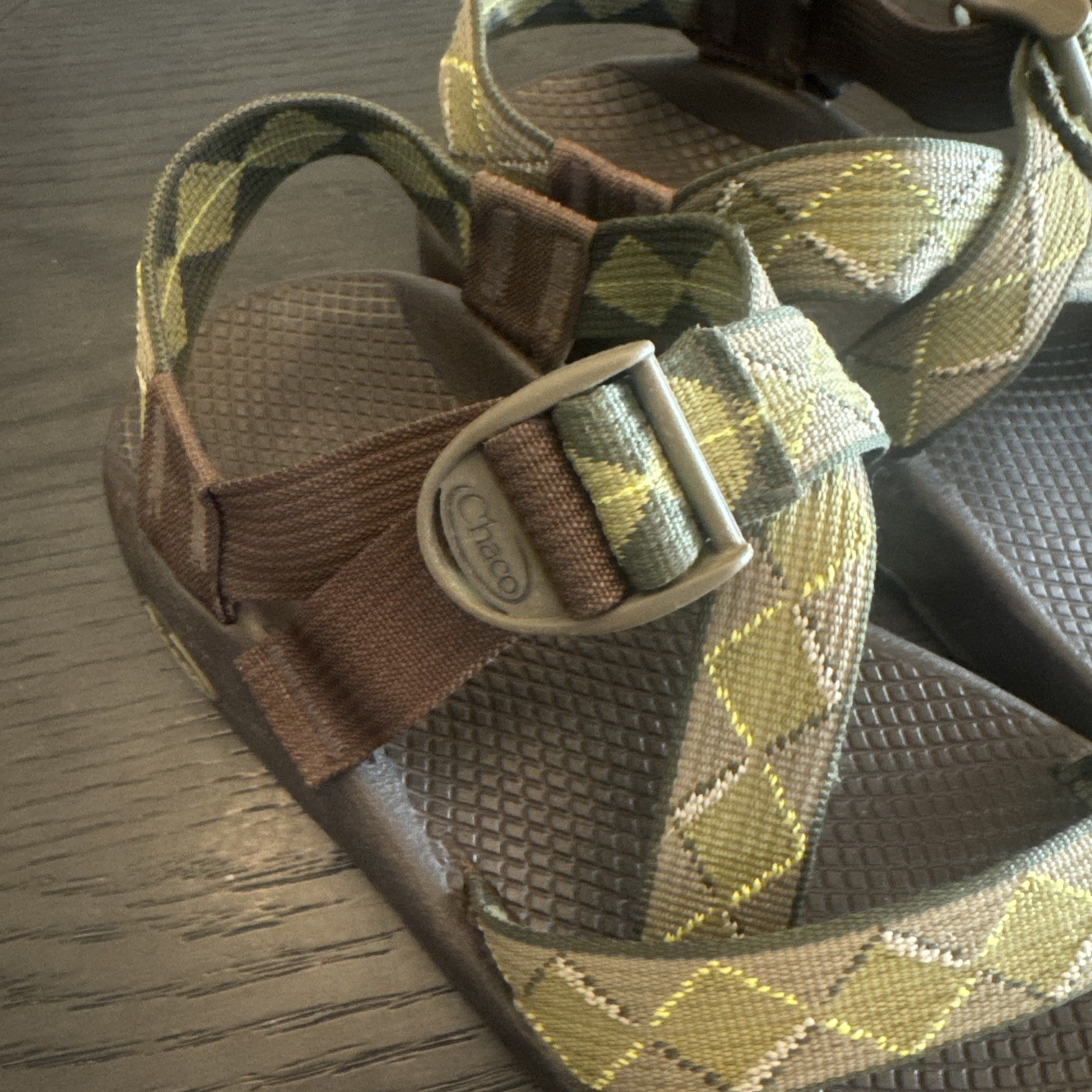 Chaco Z/1 Classic Mens Size 7 Sport Sandals Olive Green Vibram Hiking Womens 8.5