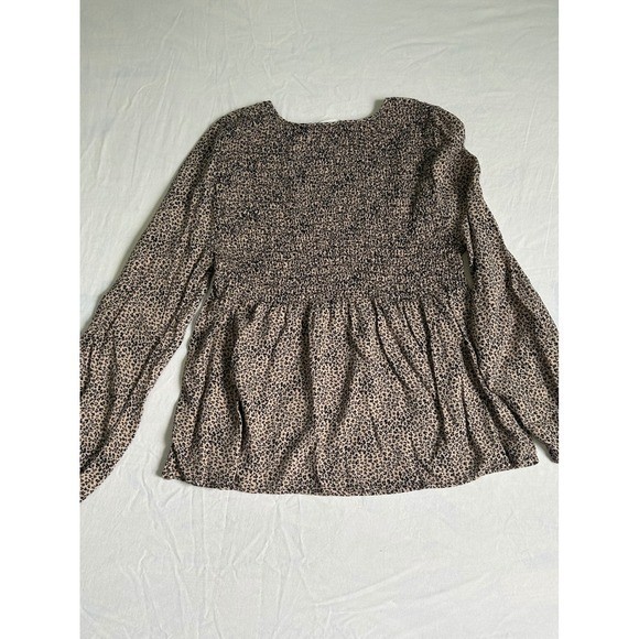 Urban Romantics Leopard Print Smocked Peplum Blouse Tan Black Large