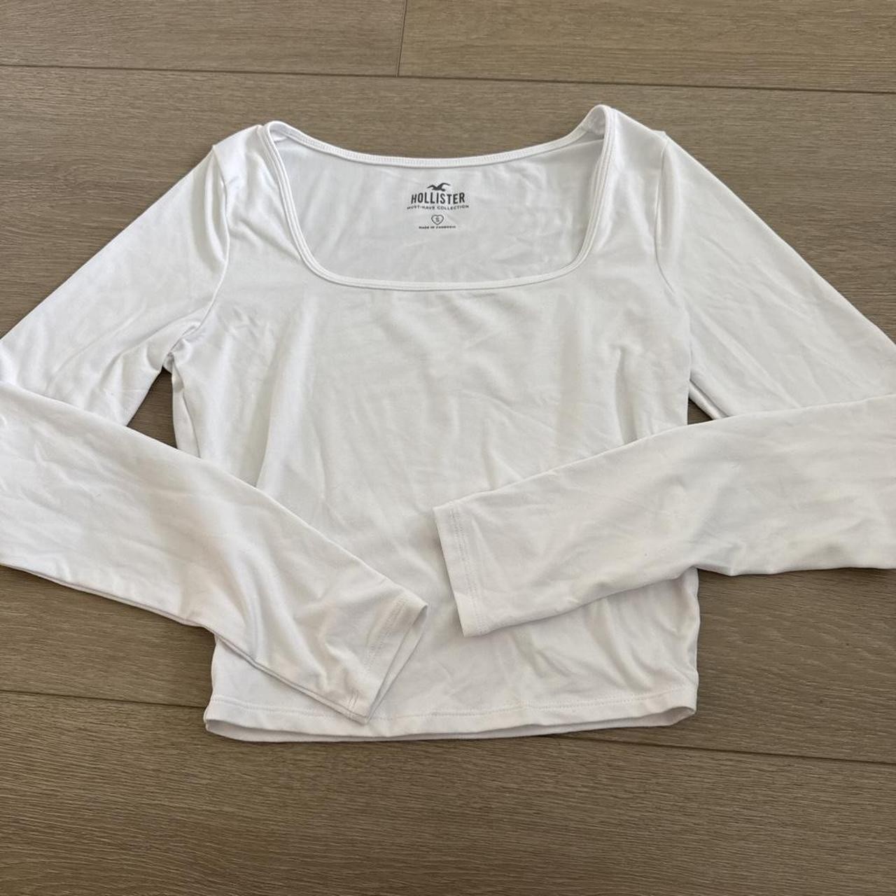 White Hollister long sleeve square neck top #hollister