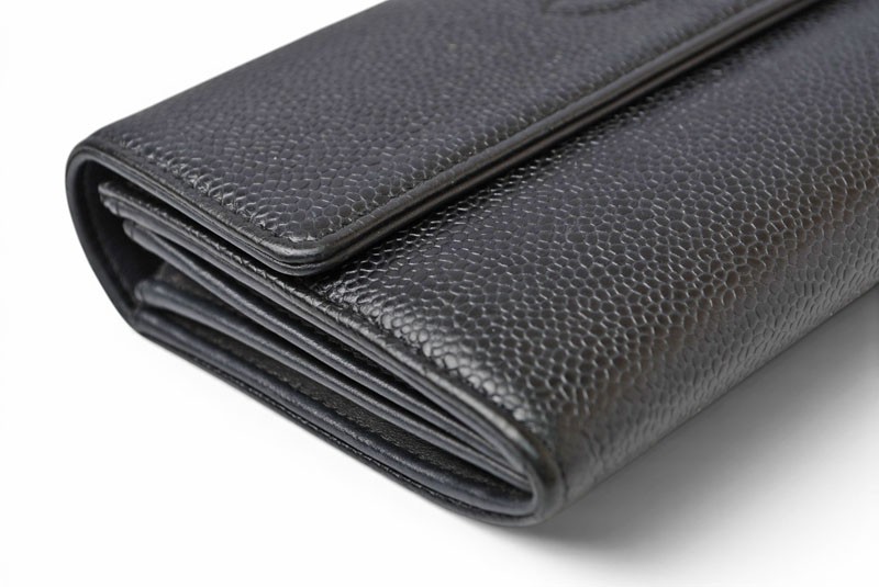Chanel Authentic wallet A50070 Caviar Leather Black COCO