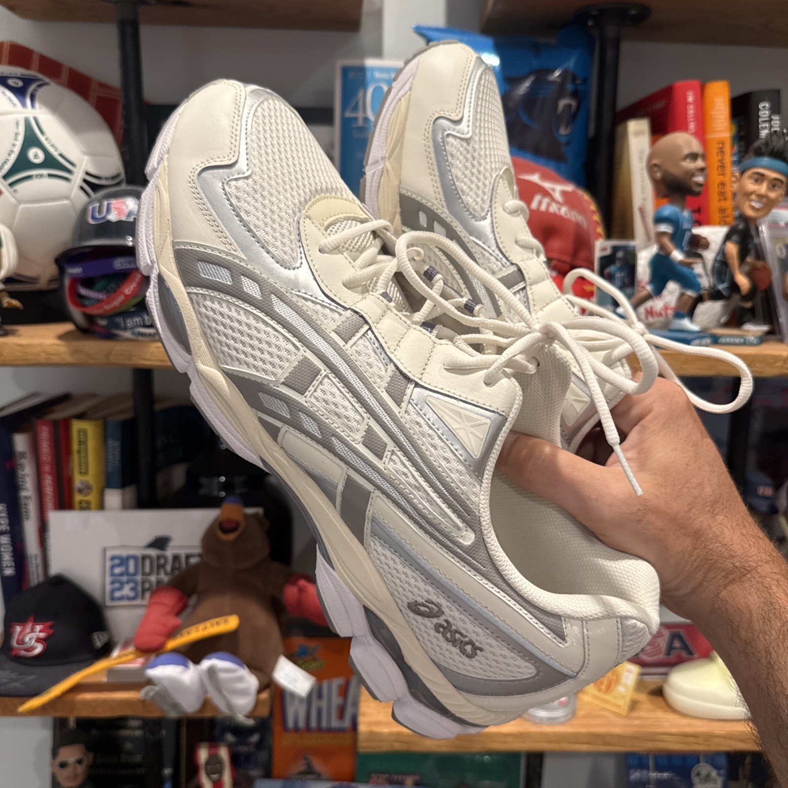 Asics GEL-NYC 2055 Cream/Steeple Grey Men’s Size 14 1203A542-250