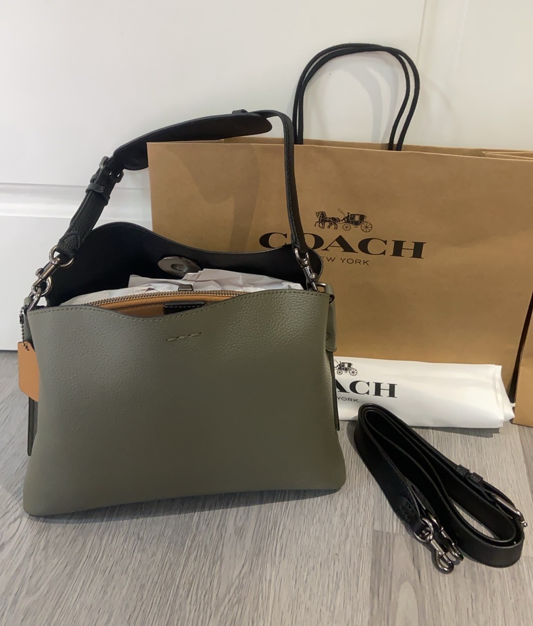 COACH Willow Shoulder Bag C2590 Army Green Colorblock Pebble Leather Outlet