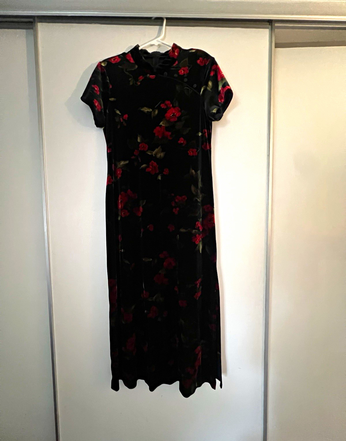 Connected Apparel Black Velvet Floral Maxi Dress Size 12 Mock Neck Stretch