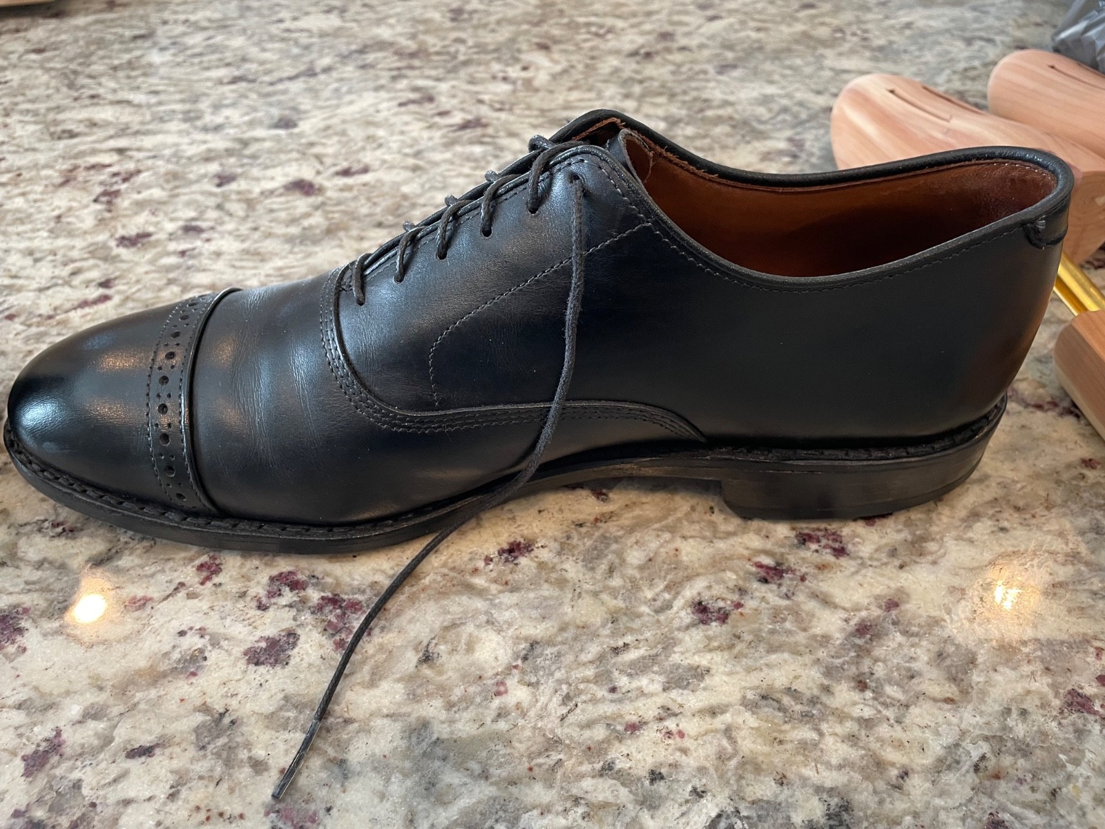 Allen Edmonds Fifth Avenue Black Cap-Toe Oxford Leather Dress Shoe Men’s 10 D