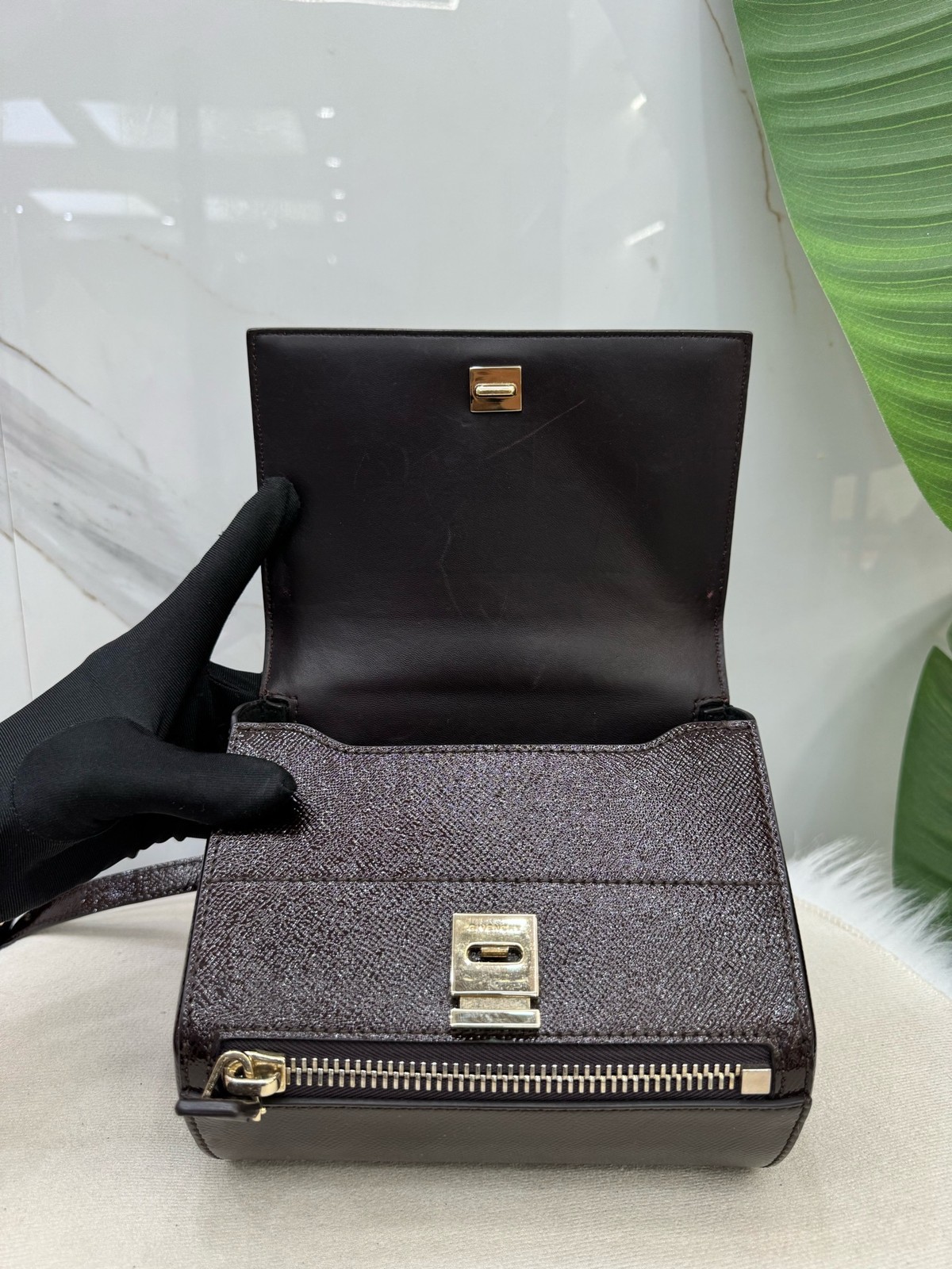Givenchy Pre-Owned Authentic Crossbody Bag Burgundy 18x11x16cm