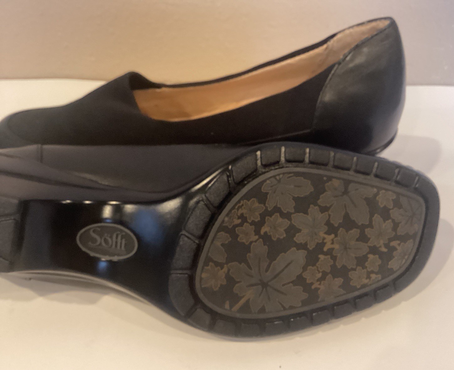 Sofft Shoes Women’s Black Size 8 N Leather And Man Made Pump 2 Inch Heels