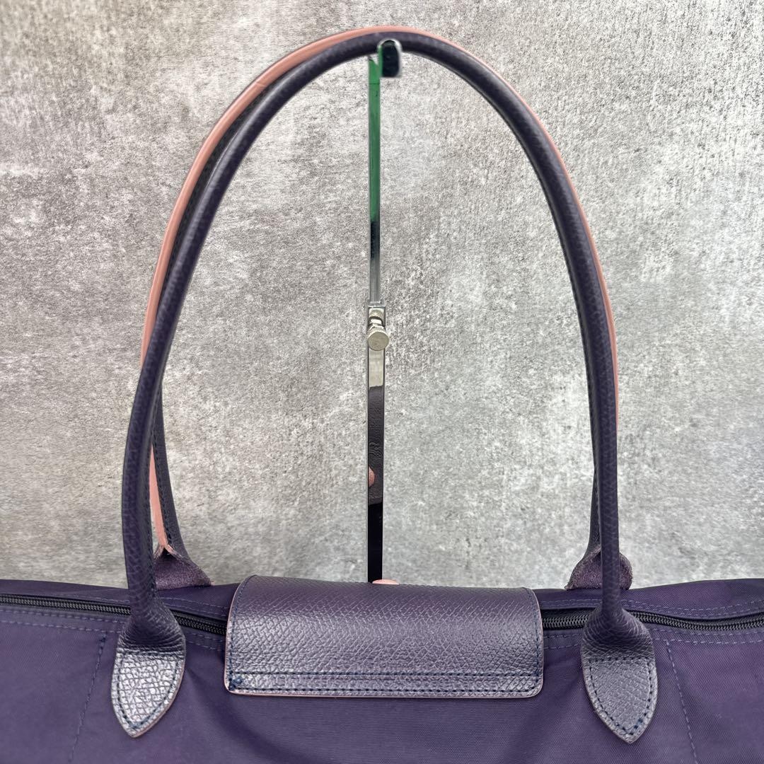 Excellent condition Longchamp Le Pliage Club L purple fits A4 size.