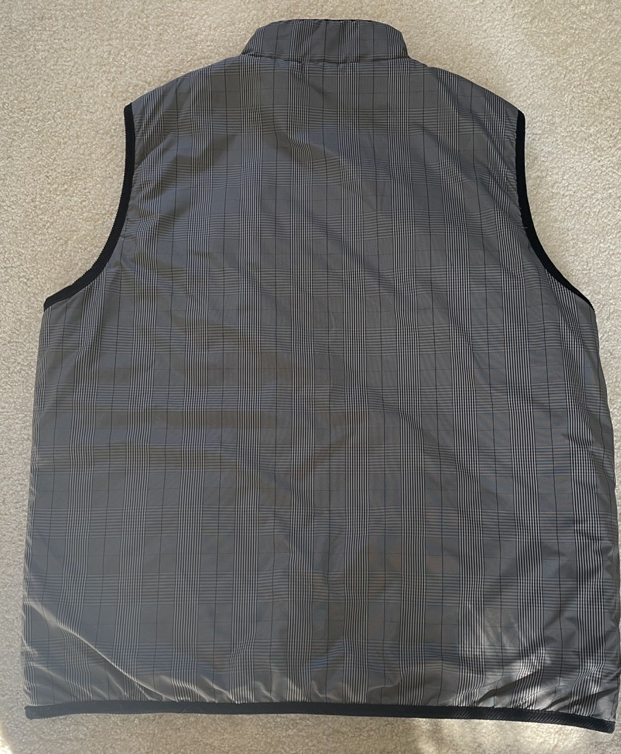Tommy Hilfiger Reversible Quilted Vest Navy Blue/Plaid – See photos for size