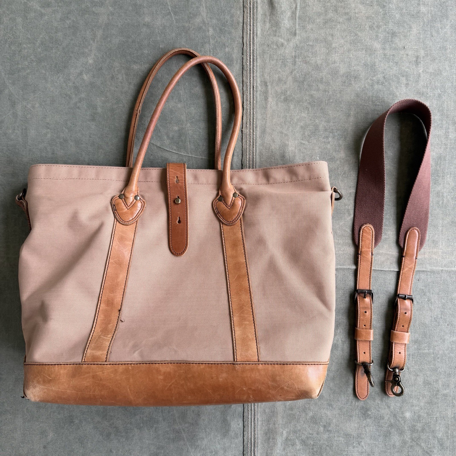 LL Bean Signature Boat And Tote Canvas Leather Strap Shoulder Duffle Boston Bag
