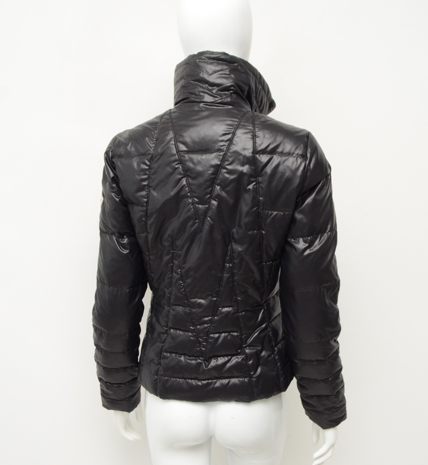 Authentic Vintage Women’s Moncler Quilted Black Down Puffer Jacket Size 1,~S