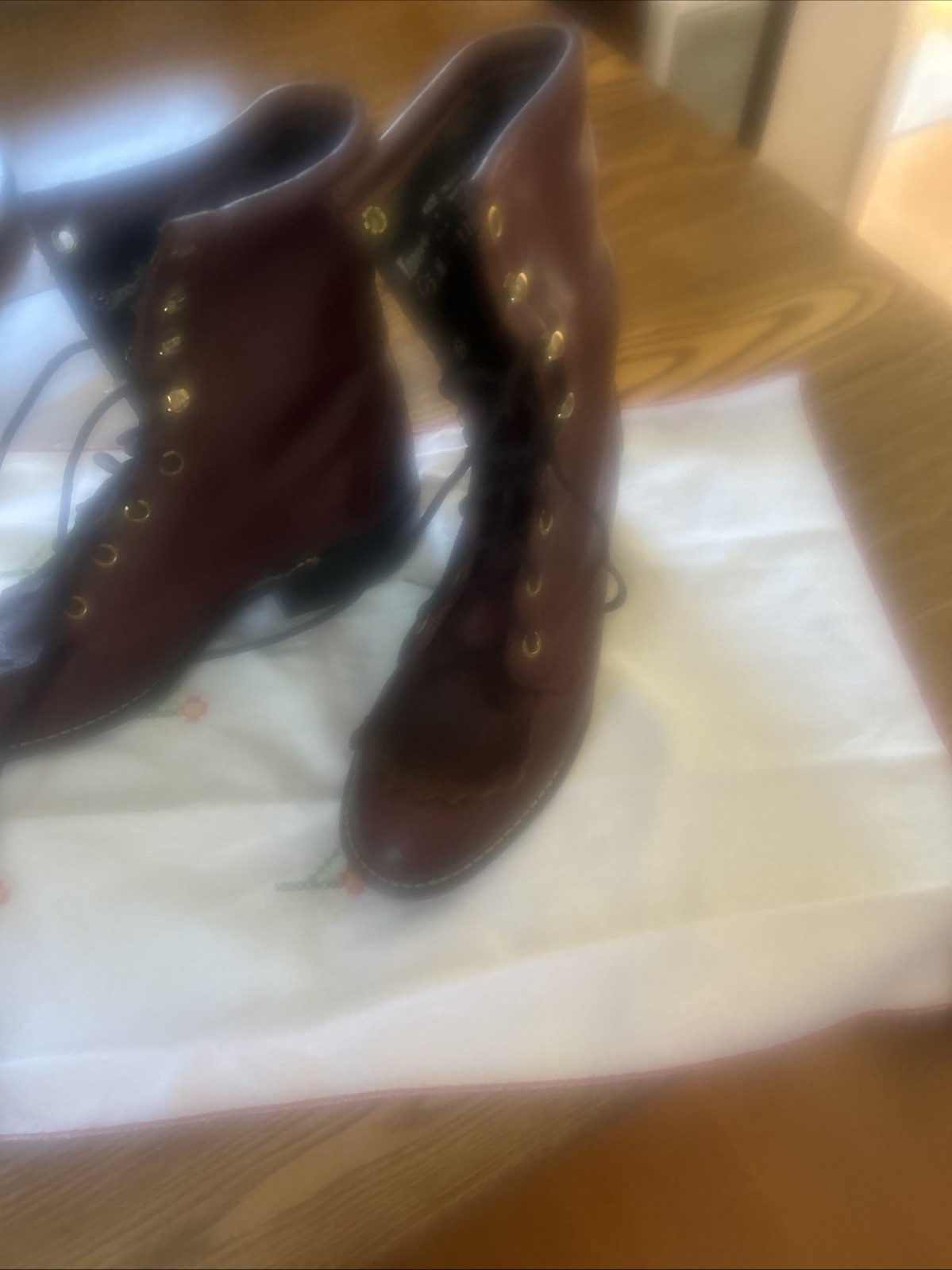 laredo cowboy boots women