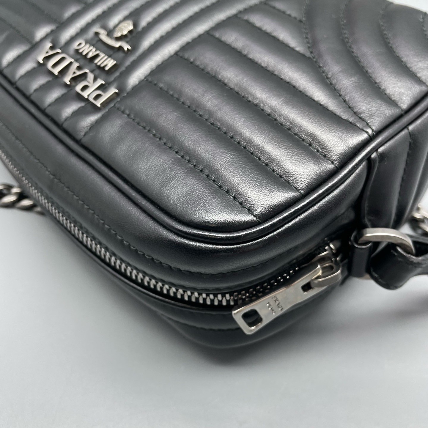 Prada Pre-Owned Authentic Camera Bag Black 21*16*8cm Free Tracked Shipping