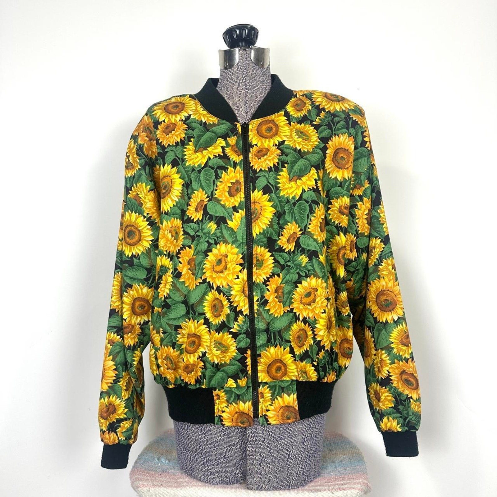 Vintage 90’s Sunflower All Over Print Bomber Jacket OSFM