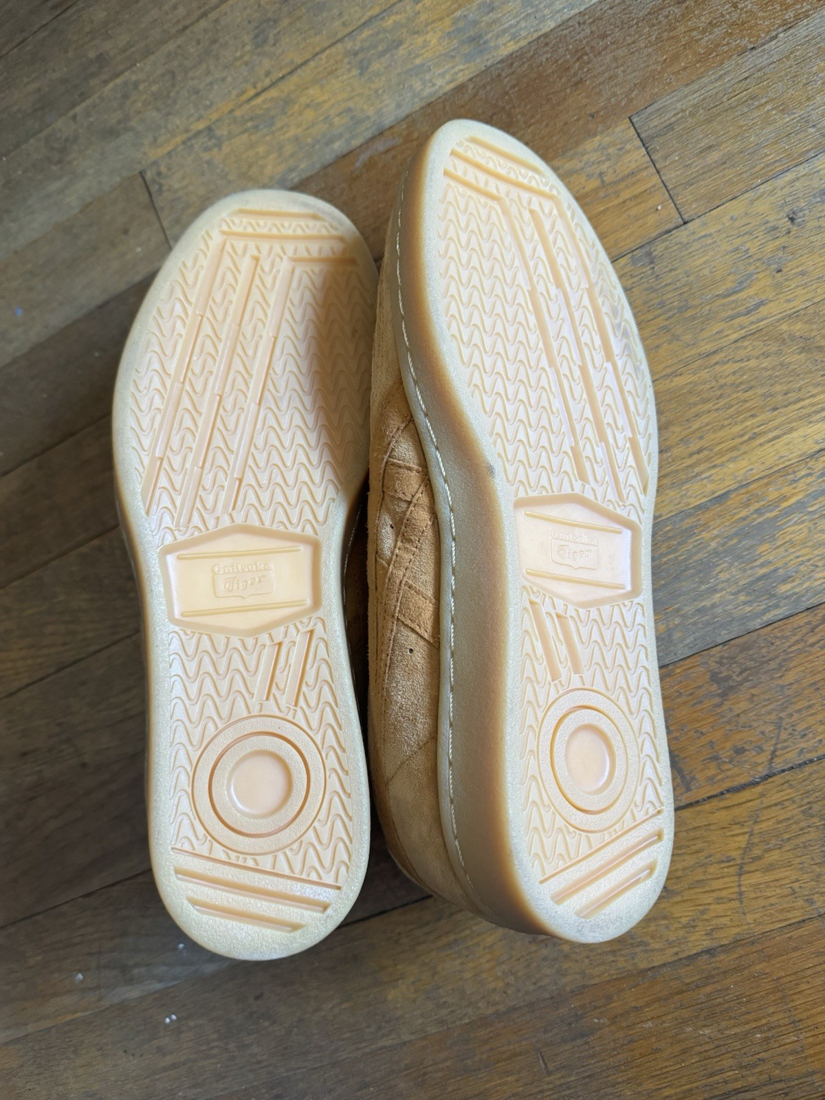 Onitsuka Tiger GSM SIZE 8 suede Ginger Honey NEW OPEN BOX never been worn