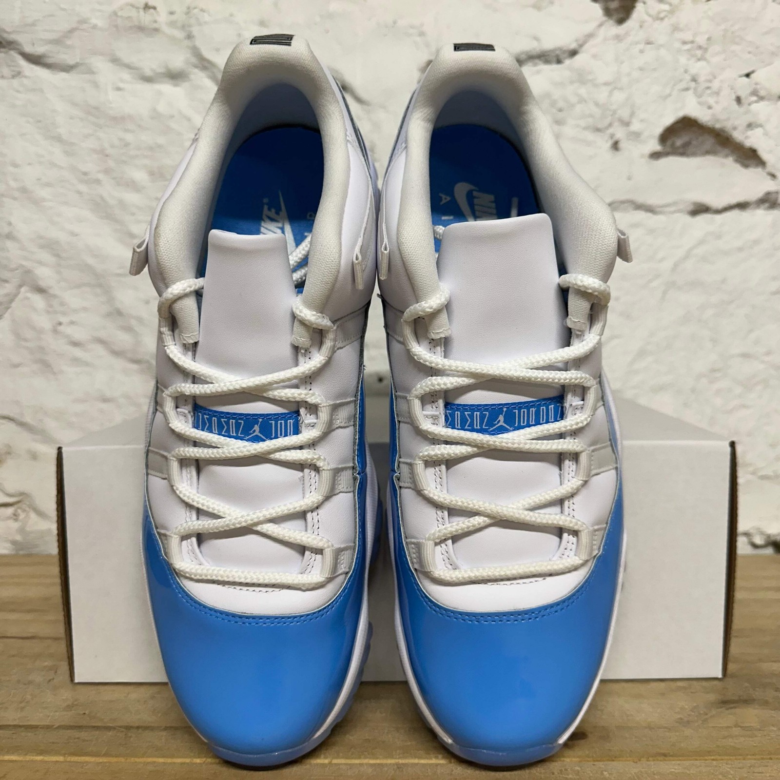 Air Jordan 11 Low University Blue (2026) Men’s Size 11.5 Pre-owned FV5104-100