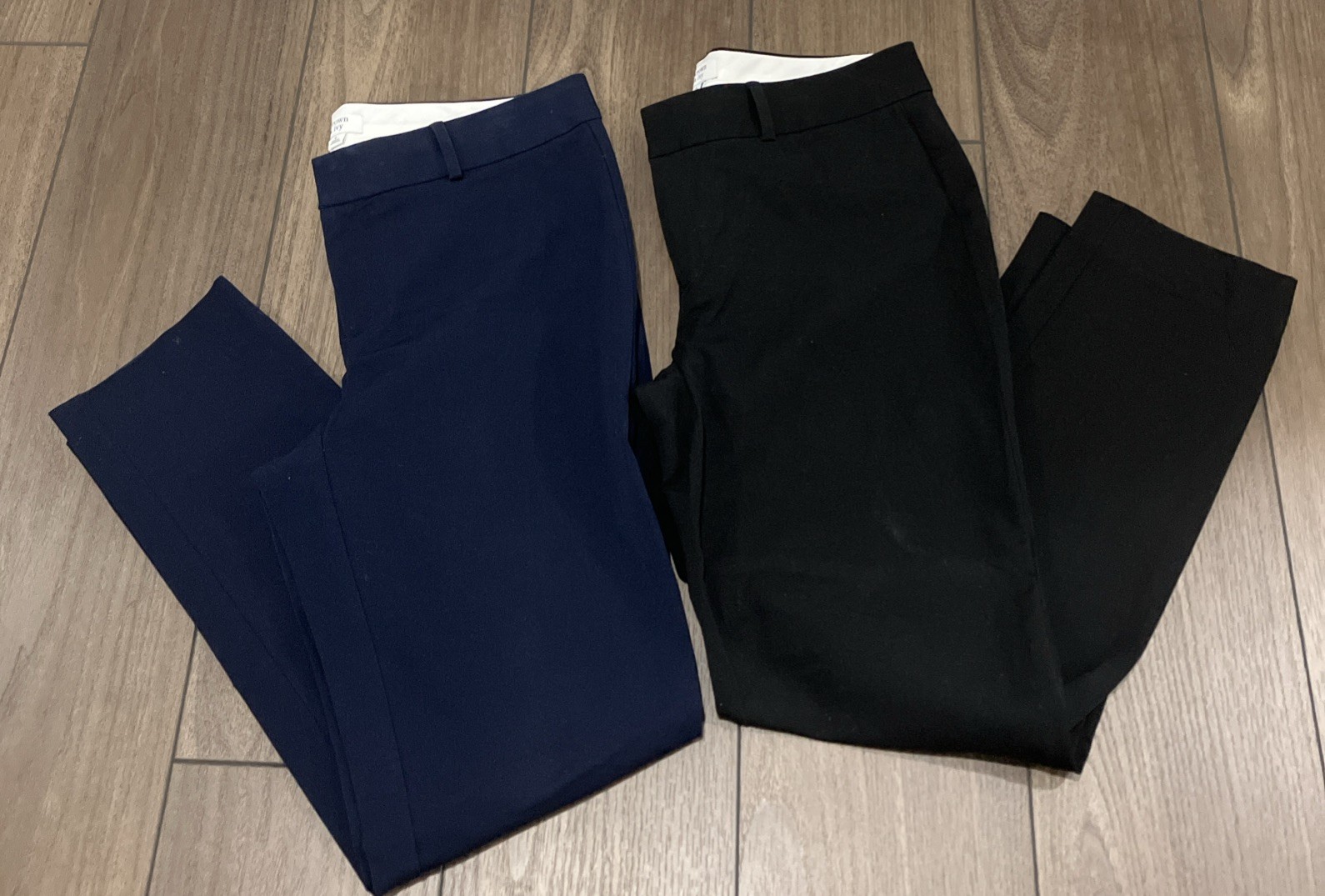 Lot of 2 – Crown & Ivy Womens Straight Leg Black & Navy Pants w stretch Size 8
