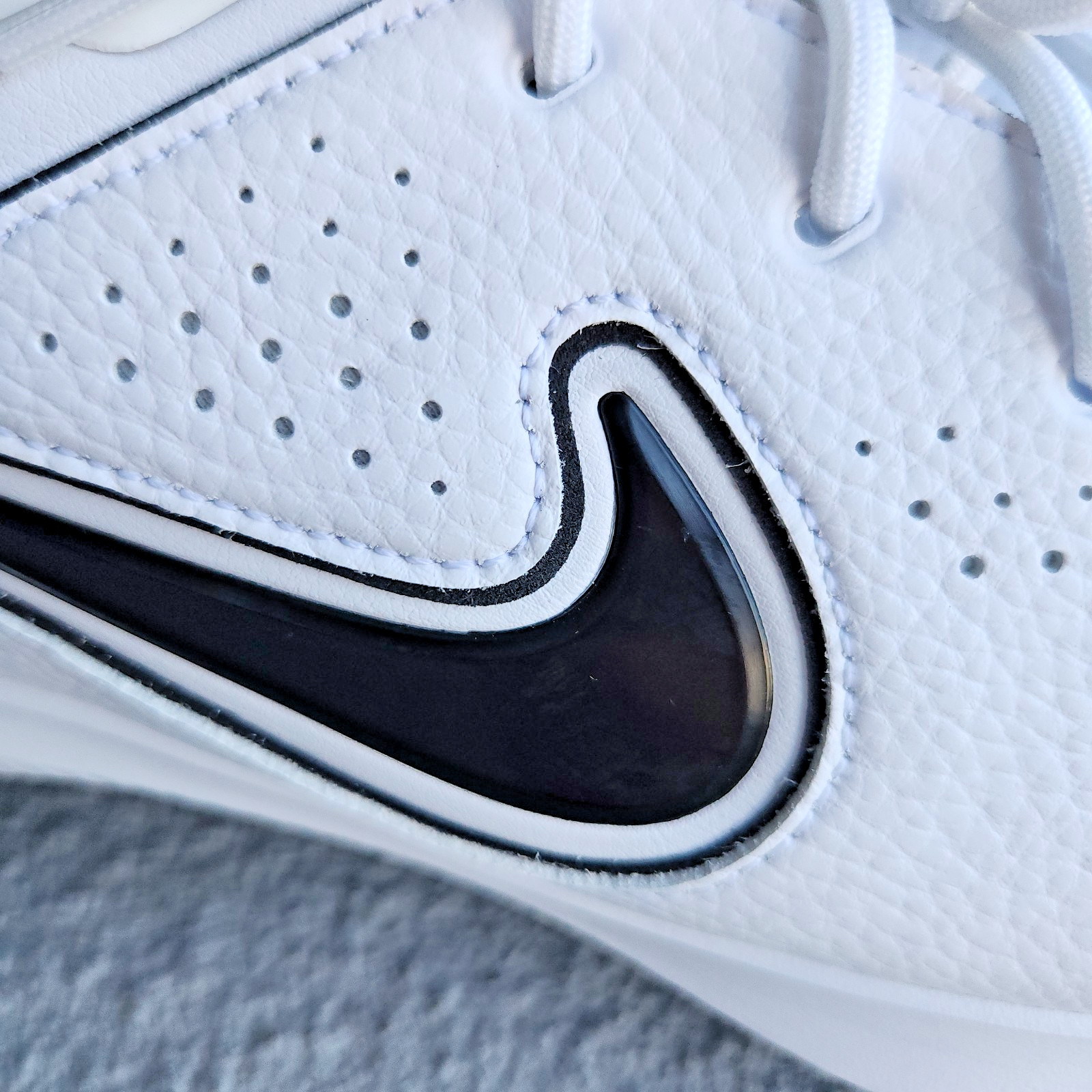 Nike Victory Pro 3 Wide Golf Sneakers White/Black DX9028-101 Size 12.5 US