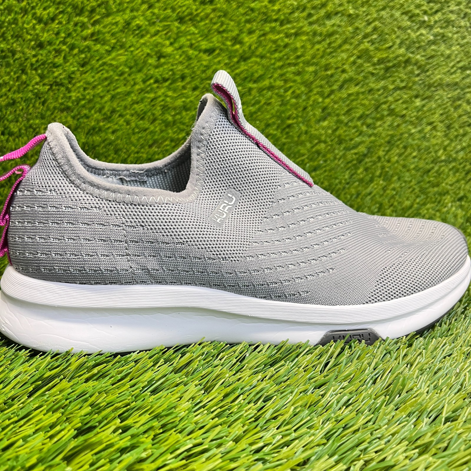 Kuru Atom Womens Size 9 Gray White Pink Athletic Walking Slip-On Shoes Sneakers