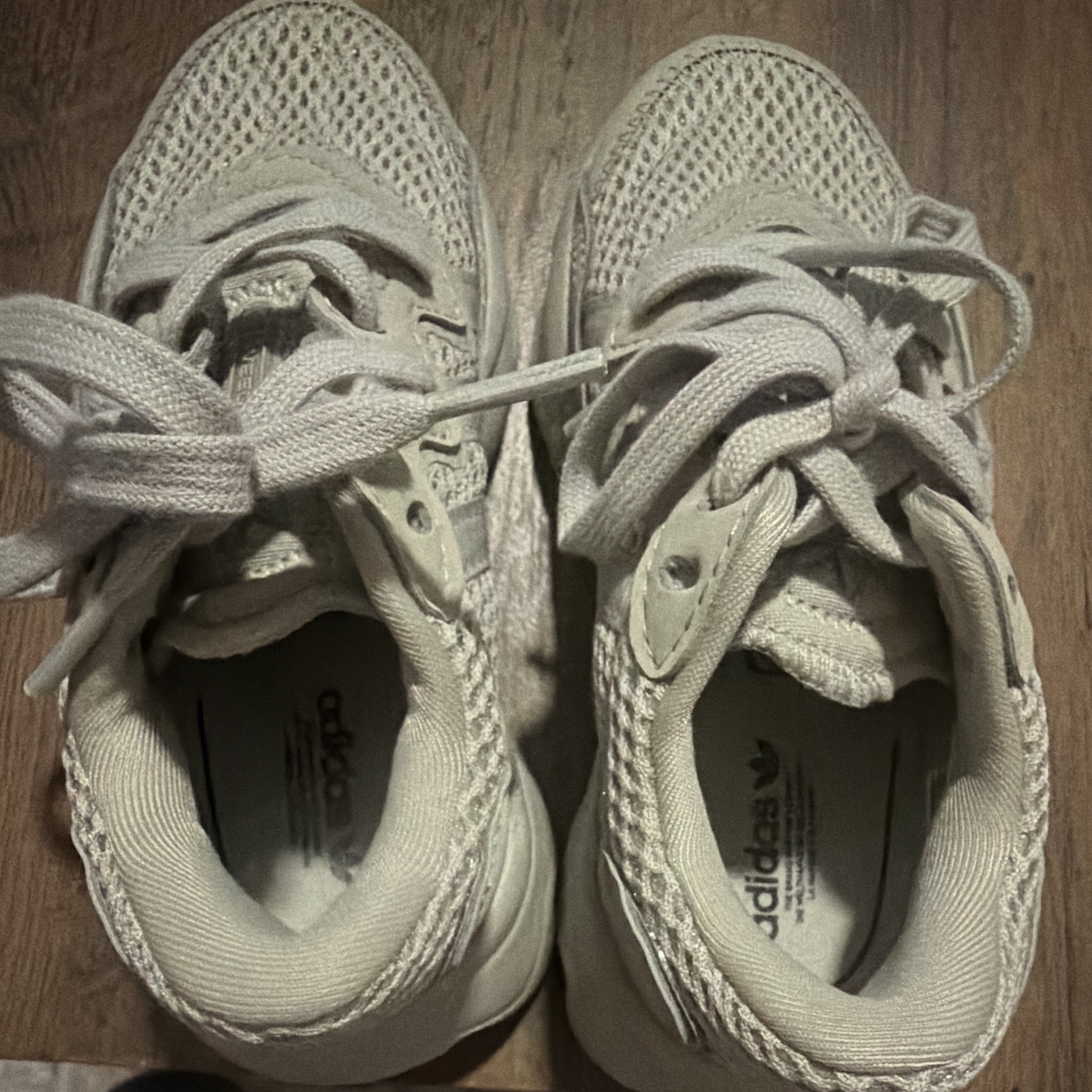 adidas Ozweego Cloud White/Mesh-SZ KIDS 11K AIE2788 NEW WITHOUT BOX never worn