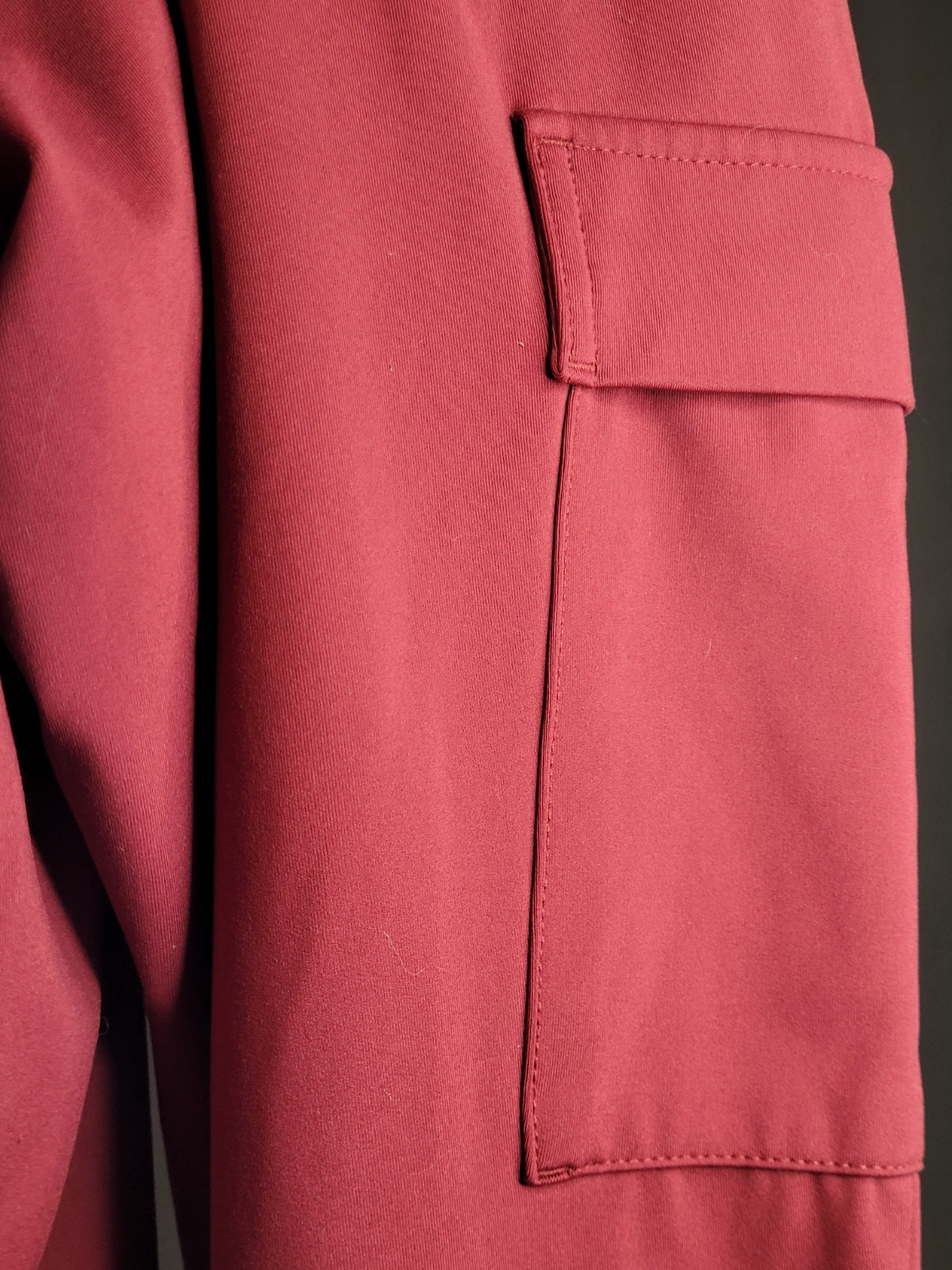 Mondetta Performance + Luxury Women’s Red Cargo Pants L Stretch Pockets Yoga