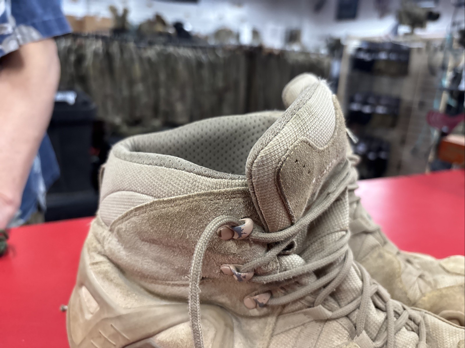 LOWA ZEPHYR MID TF COYOTE TASK FORCE COMBAT BOOT 10.5