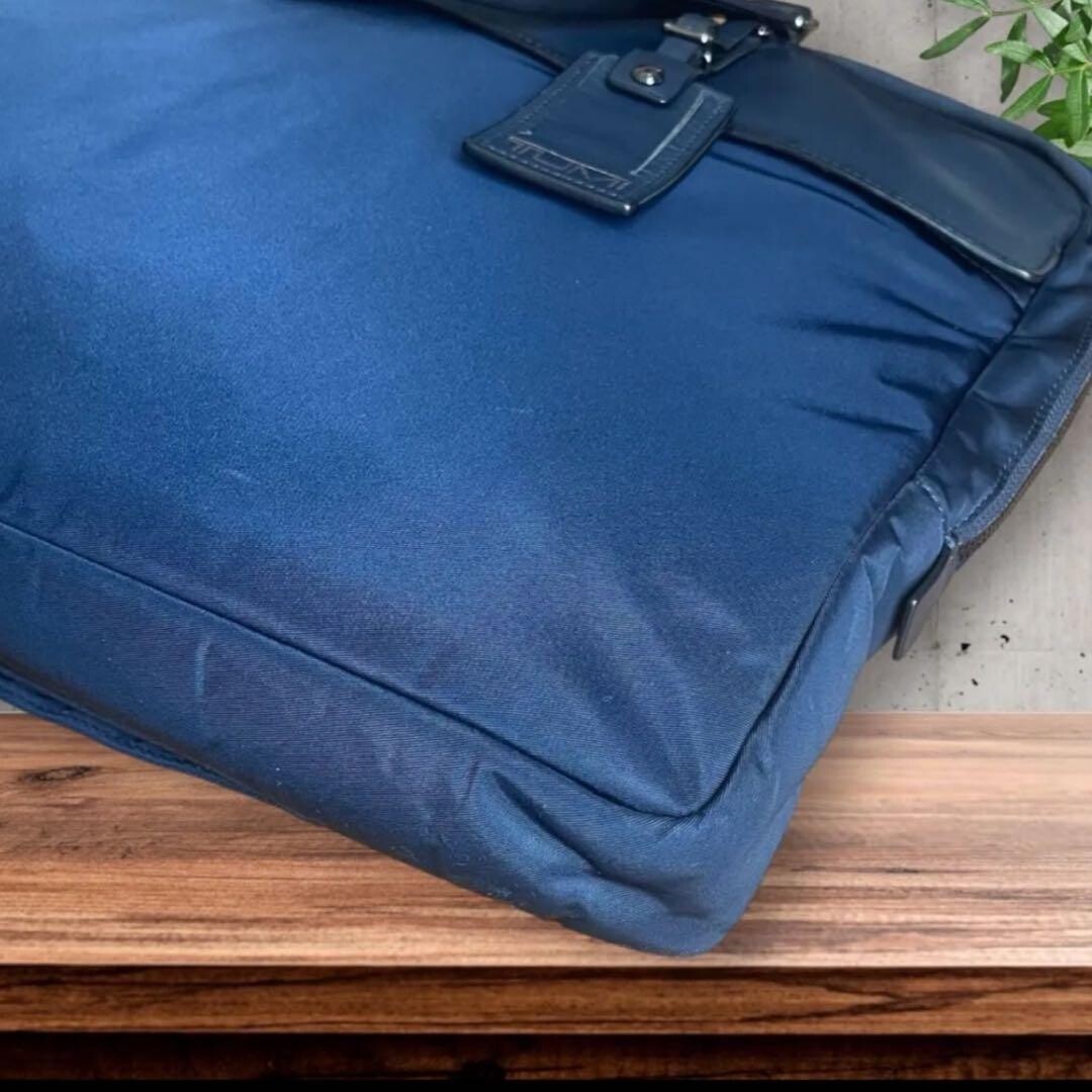 TUMI 2Way Business Bag Nylon Leather Navy Black Model 0481764INDE 14.96in