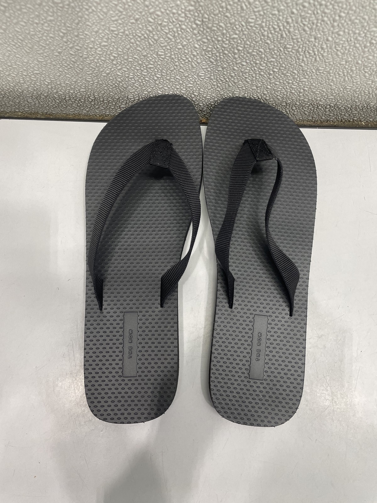 The Row Dune Classic Sandals Men’s US 10, Black