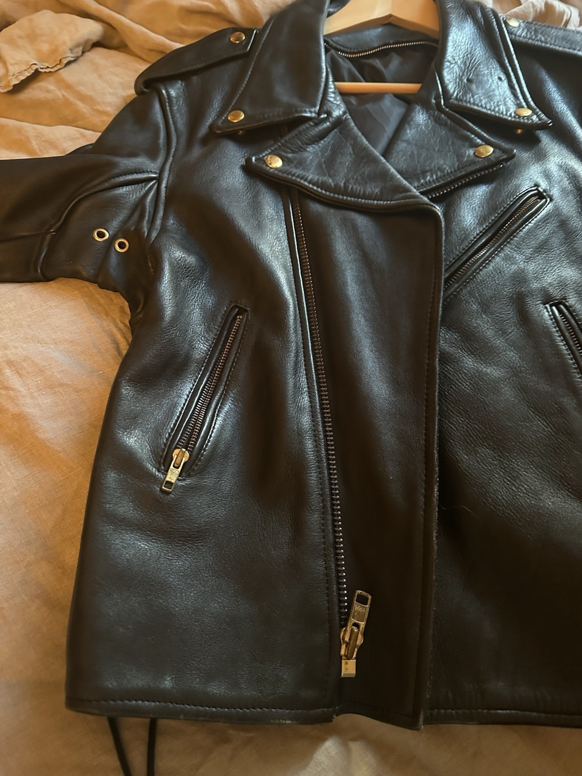 VINTAGE MOTORCYCLE LEATHER JACKET
