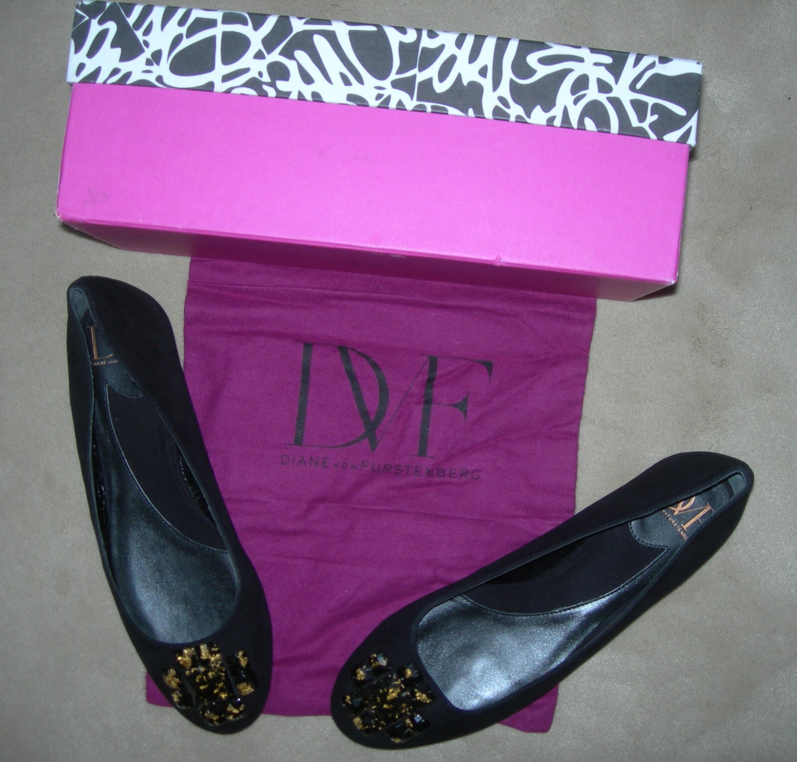 NIB NEW DIANE VON FURSTENBURG Embellished Flats Black Suede 8 M B Box Shoebag