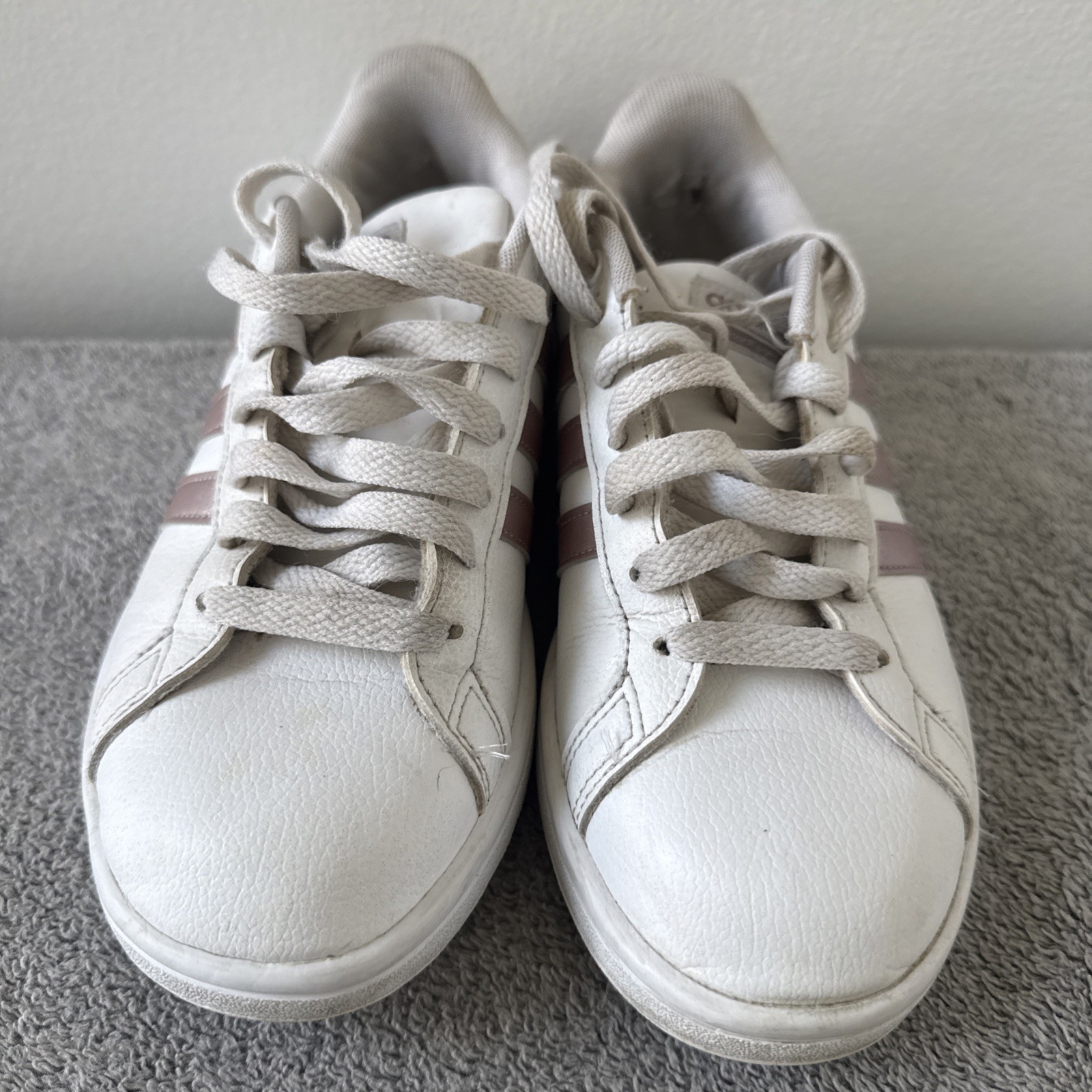 Adidas Cloudfoam Advantage DA9524 White Rose Gold Tennis Shoes Lace Up 7 US W