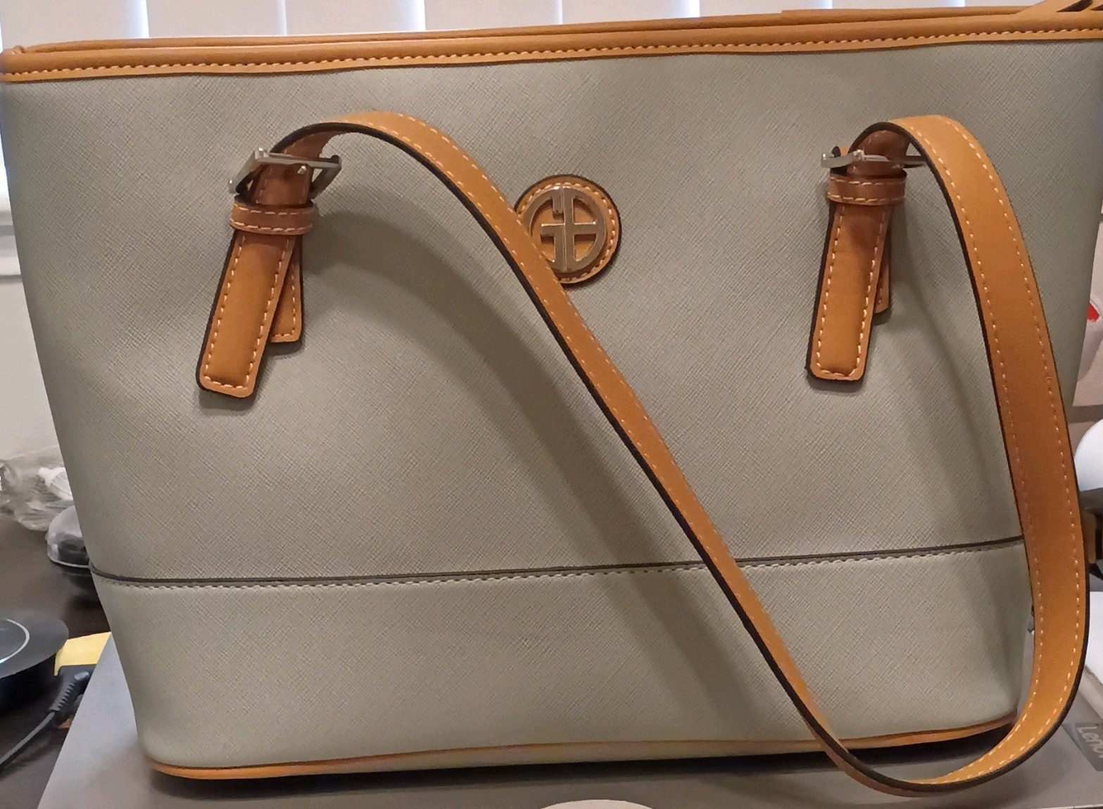 Giani Bernini Gray Brown Zip Tote Medium Detachable Shoulder Strap, Pockets