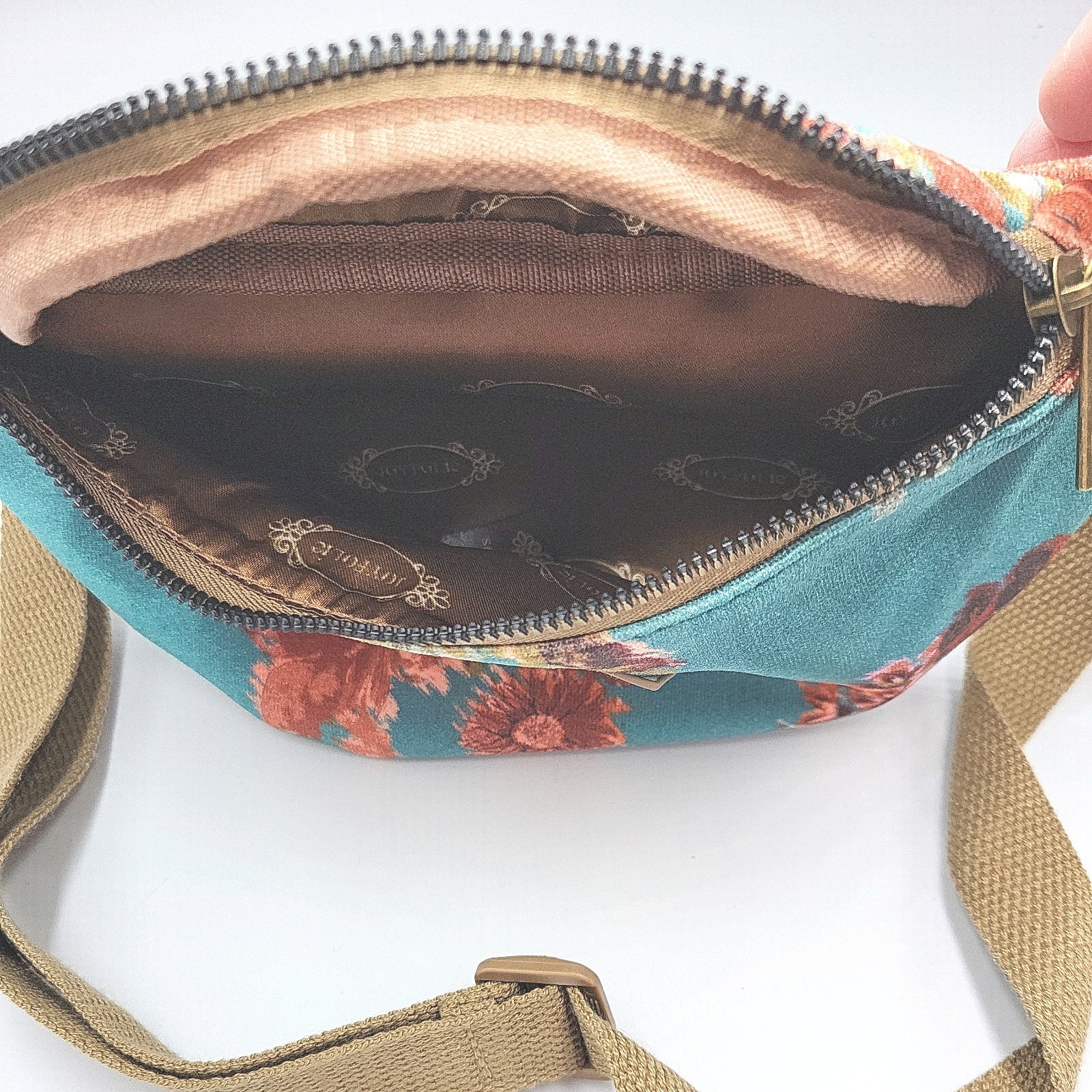 Joyfolie Savannah Turquoise Floral Belt Bag, Adjustable Strap, 10.25″w EXCELLENT