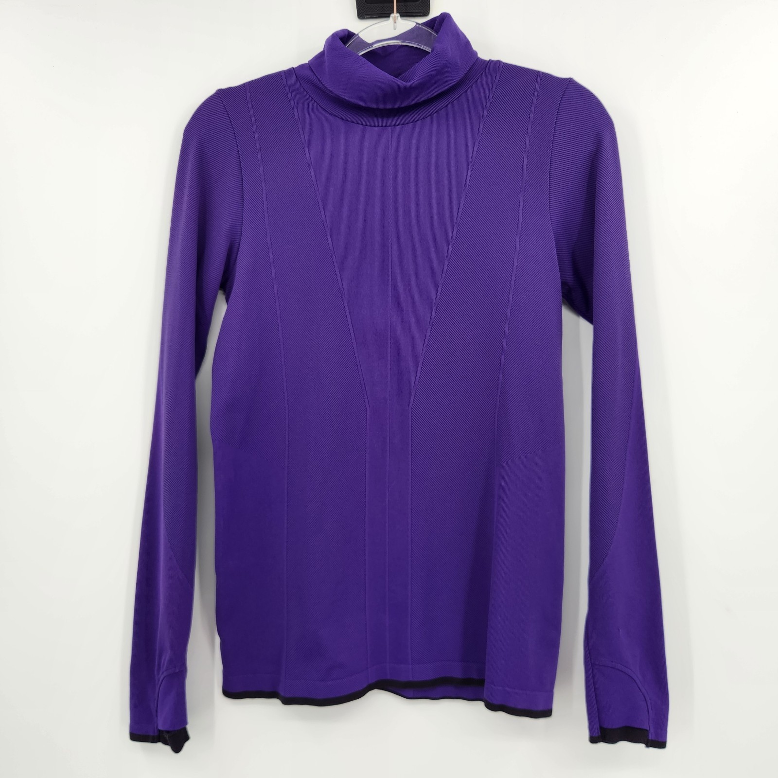 Athleta Flurry Downslope Turtleneck Top Womens Size Medium Purple Ribbed