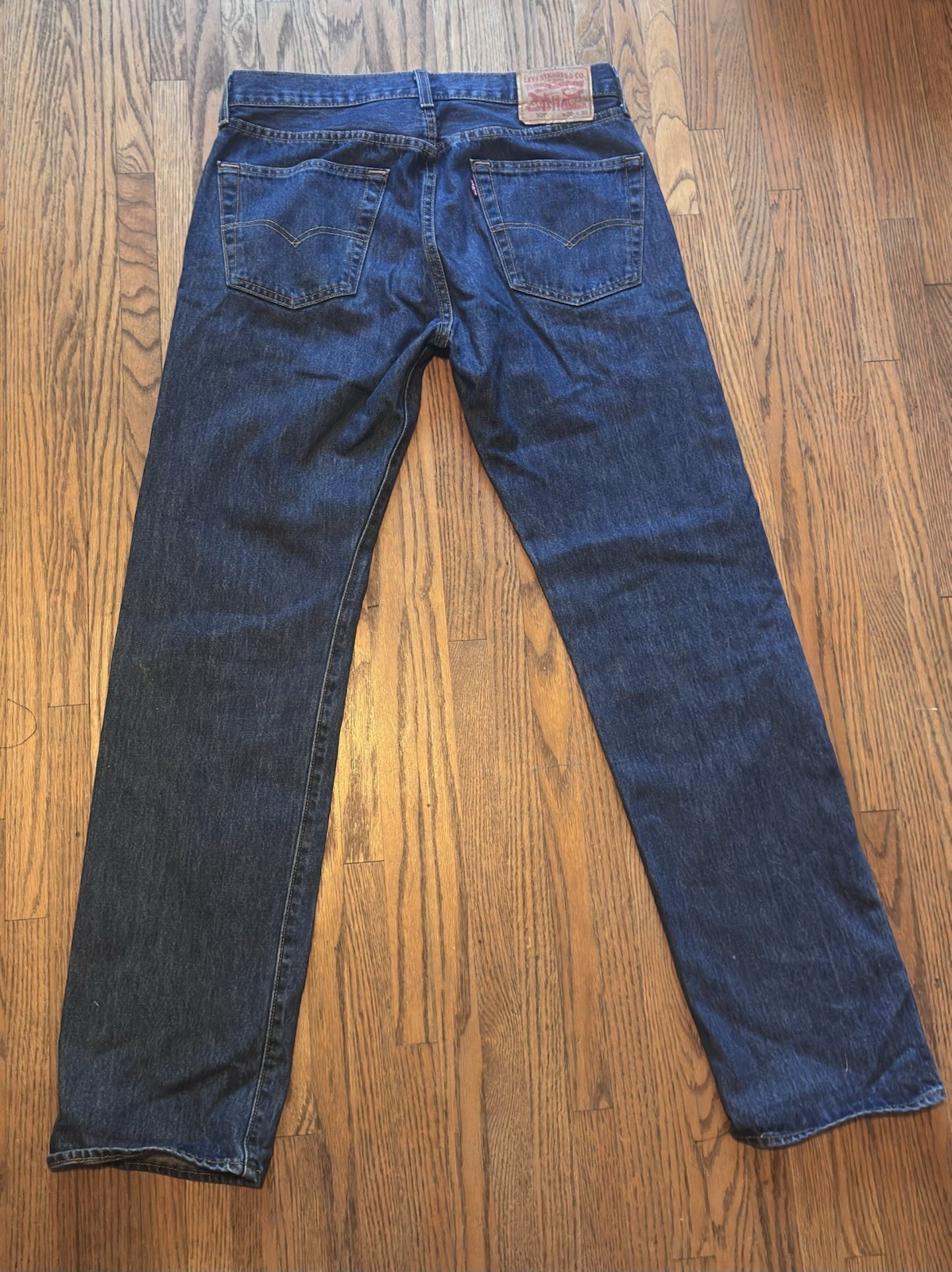 Levi’s Men’s 501 32×32 Original Straight Fit Jeans – Dark Wash