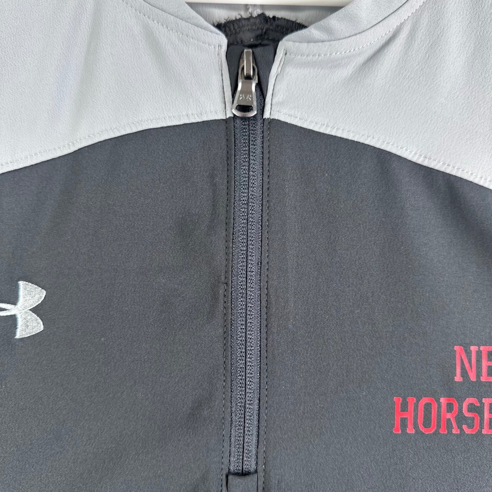 Under Armour Windbreaker Mens XXL 2XL Black Grey Newks Horse Racing Quarter Zip