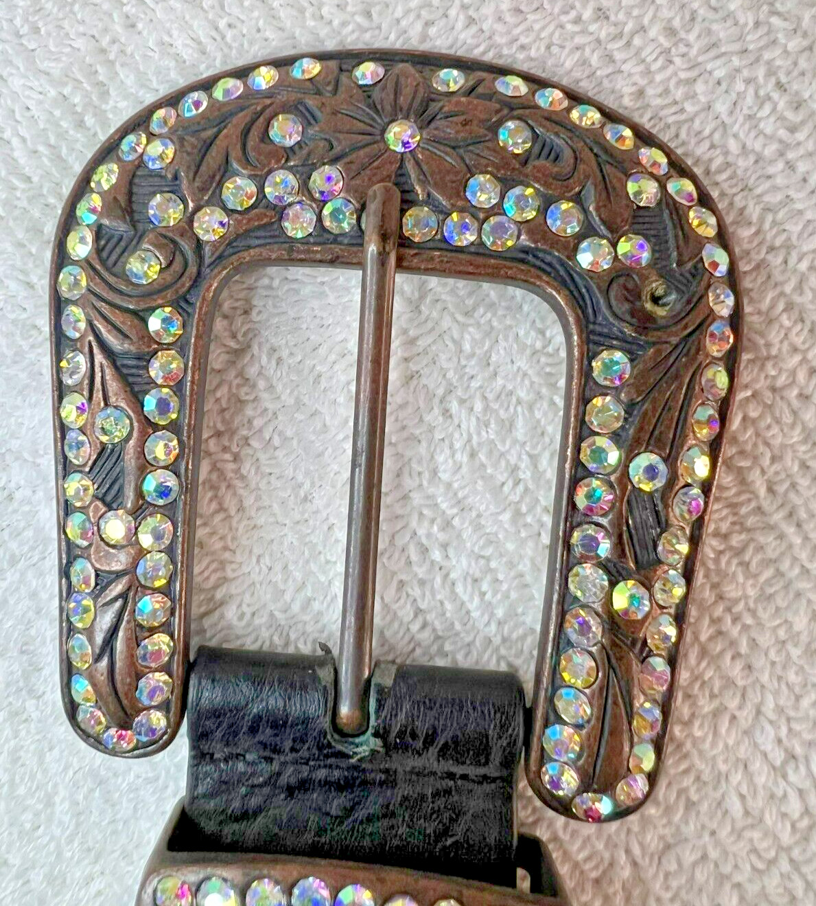 Beaded Belt 2.75″ width size small 39″ not including buckle. rhinestones