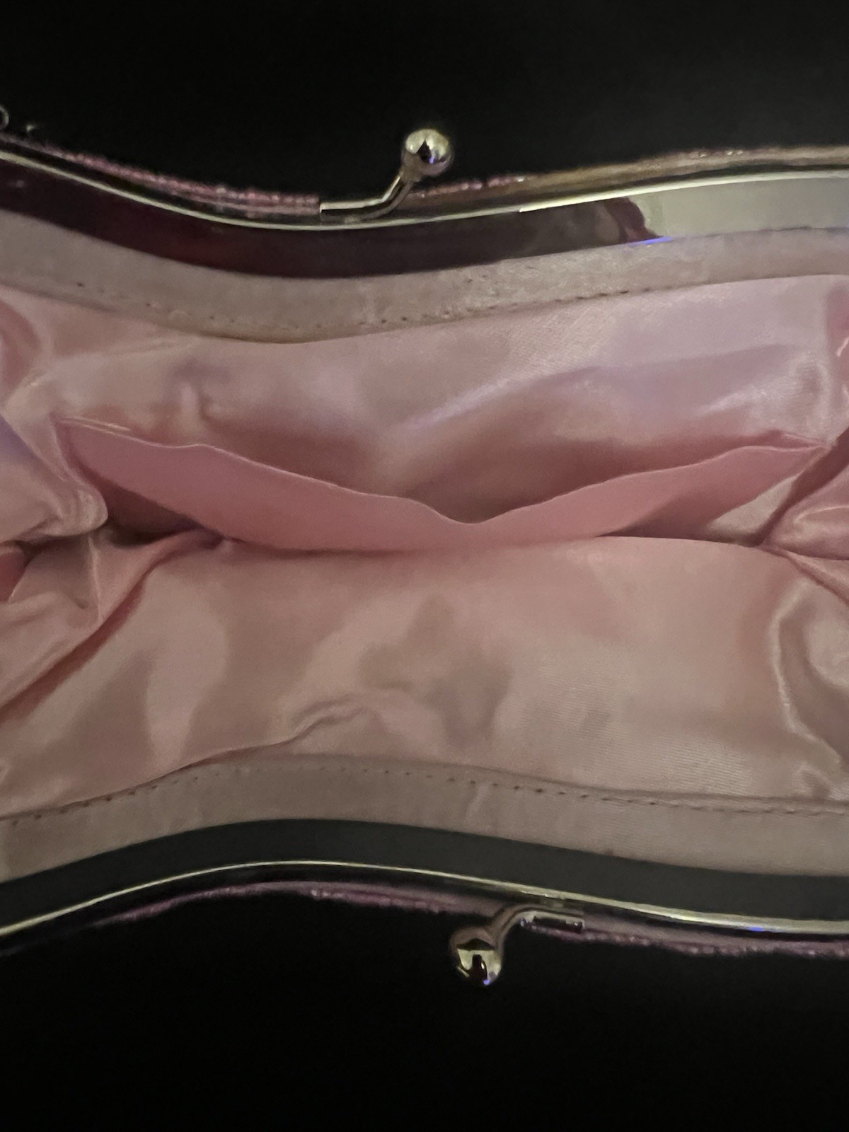 NEW Fashion Pink Beaded Sequin Floral Kiss Clutch w/ Detachable Chain Strap