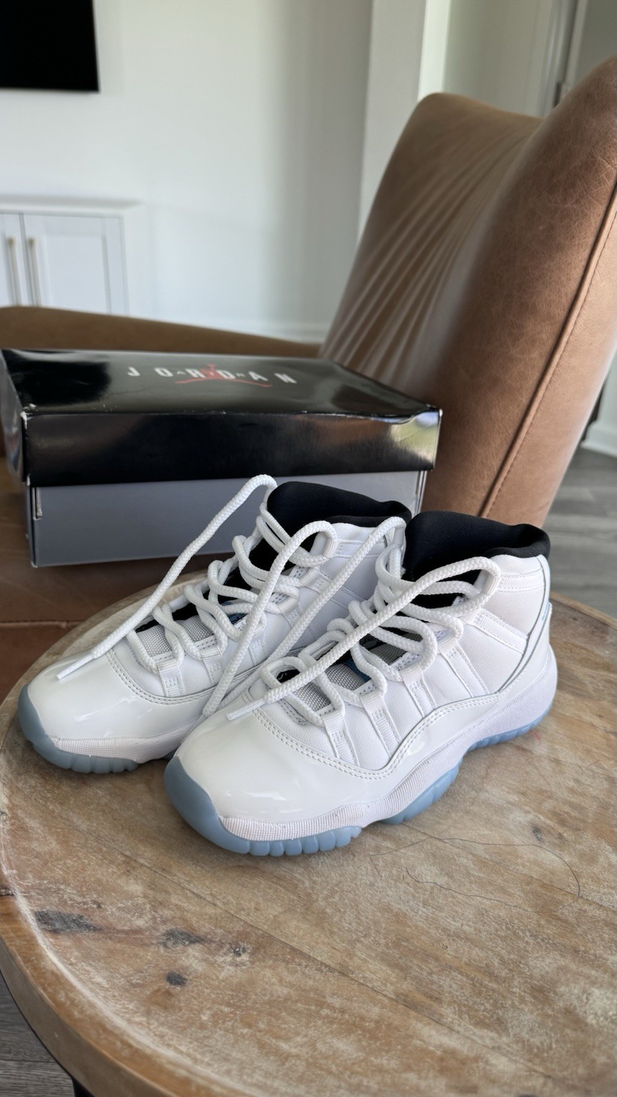 Jordan Air Jordan 11 Retro GS White/Legend Blue/Black 4.5Y 378038-104