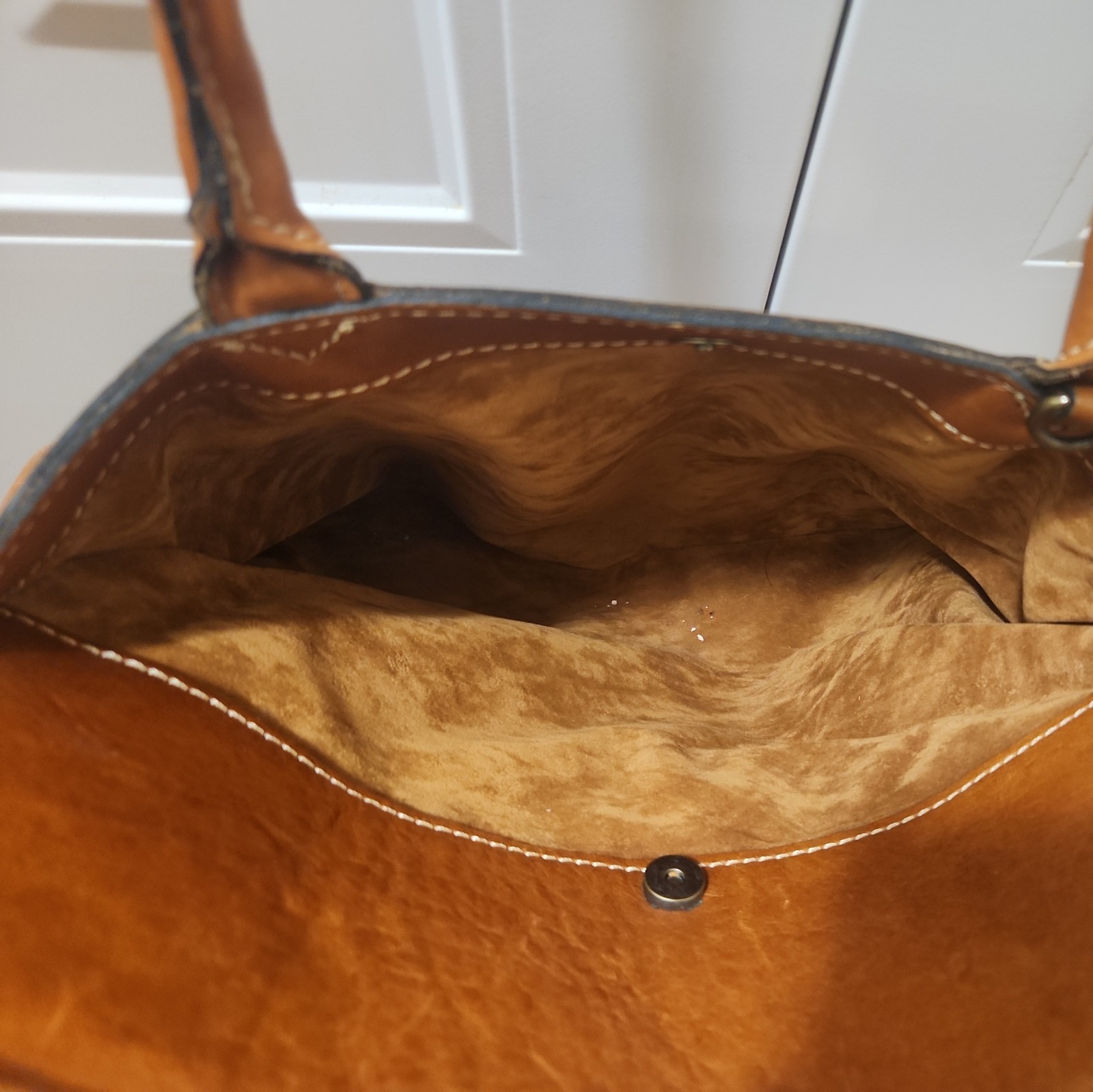 Beautiful Patricia Nash Hand Tooled Brown Leather Shoulder Bag Purse