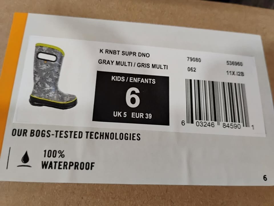 Bogs Kids Boots Super Dino big kids sz 6 Mid Calf
