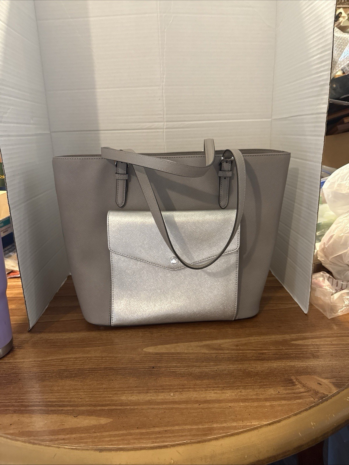 Michael Kors Pearl Grey Leather Jet Set Large Multi Function Pocket Tote Bag