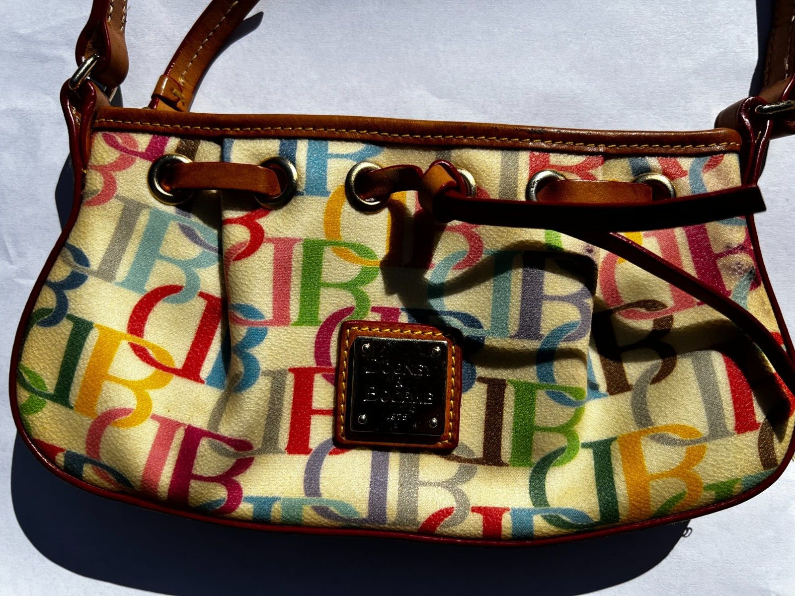 VTG Dooney & Bourke Purse SIGNATURE Rainbow Zipper Small 8.75 x 4.75