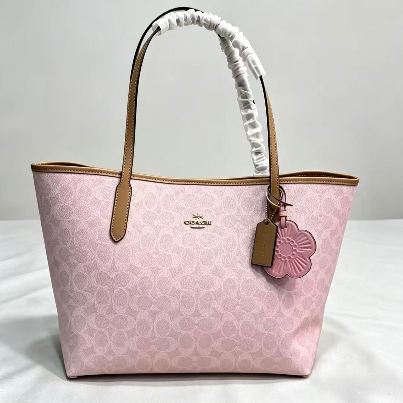New COACH City 33 Tote Bag Shopping Bag Shoulder Tote Women’s / CEL33