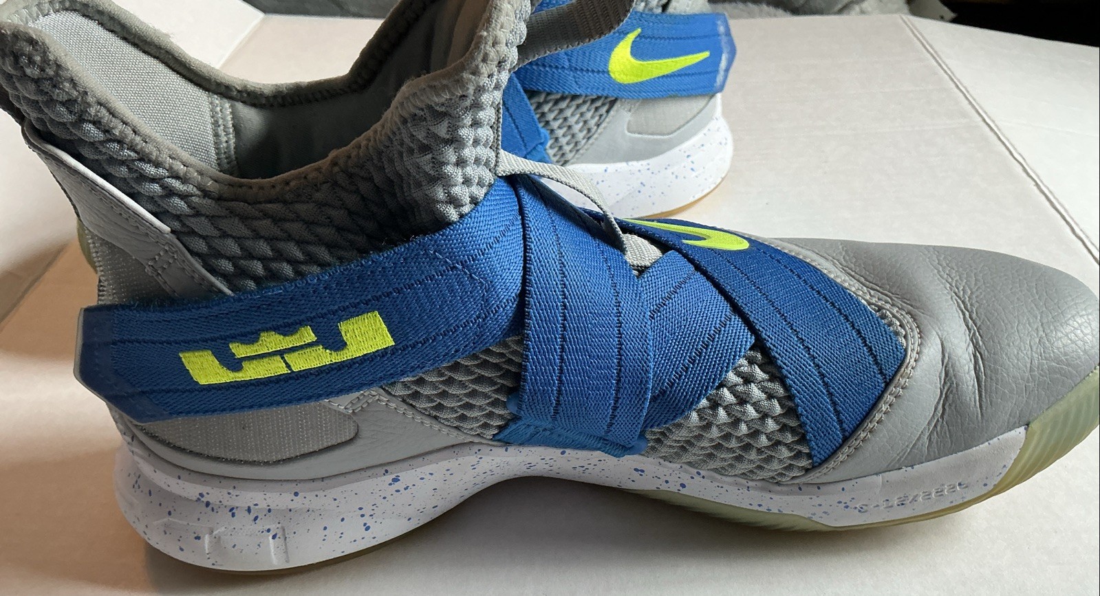 Nike Air Zoom LeBron James Soldier XII 12 Grey and Blue. Size 12