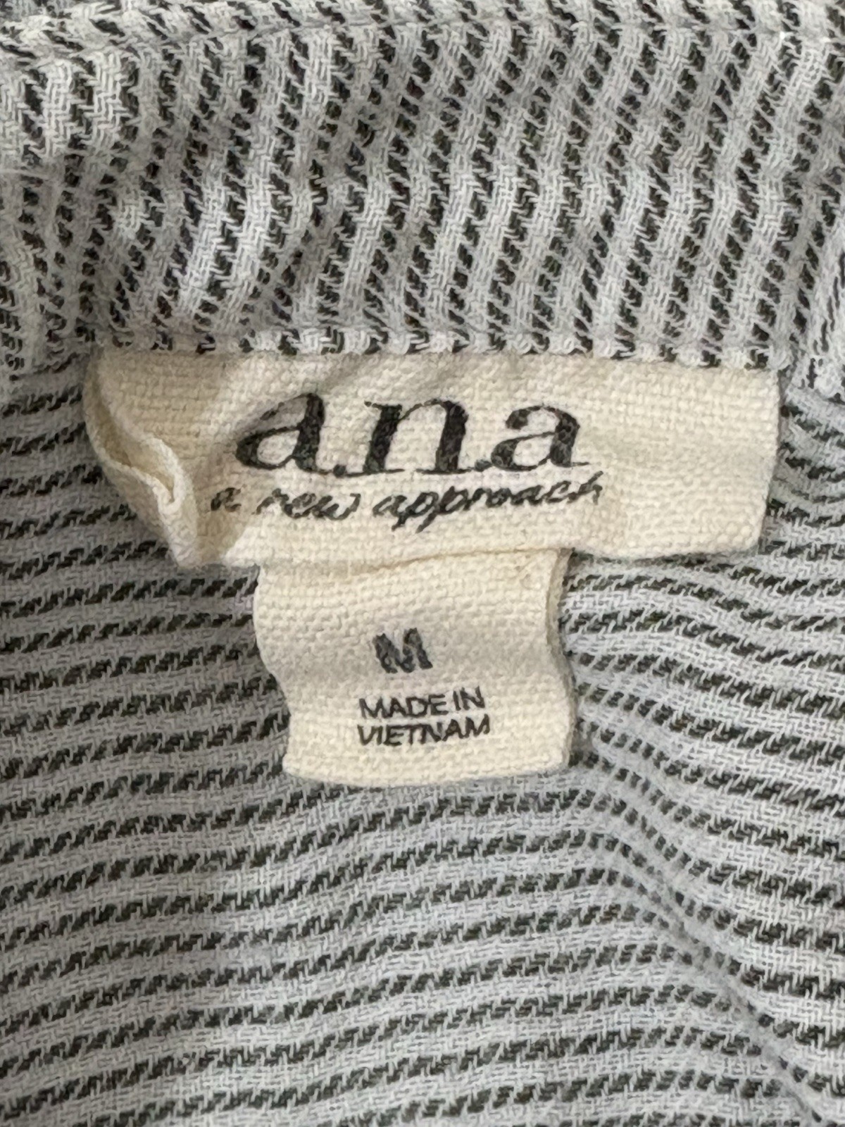 a.n.a Blouse M Gray White Stripe Top Button Up Cotton Beach Summer Casual