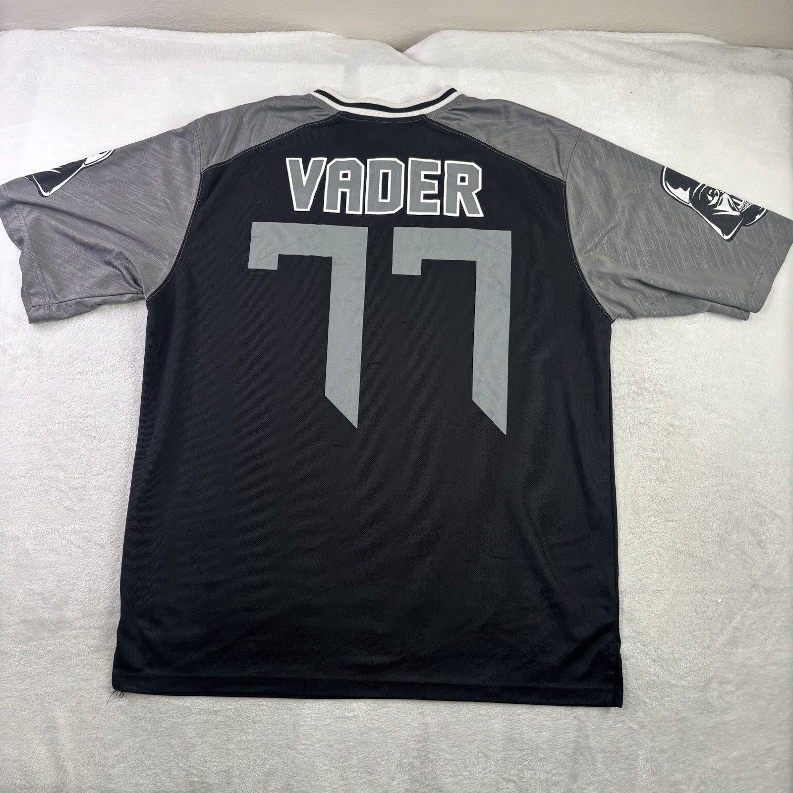 Star Wars Darth Vader #77 Black Grey Jersey Men’s XL Distressed