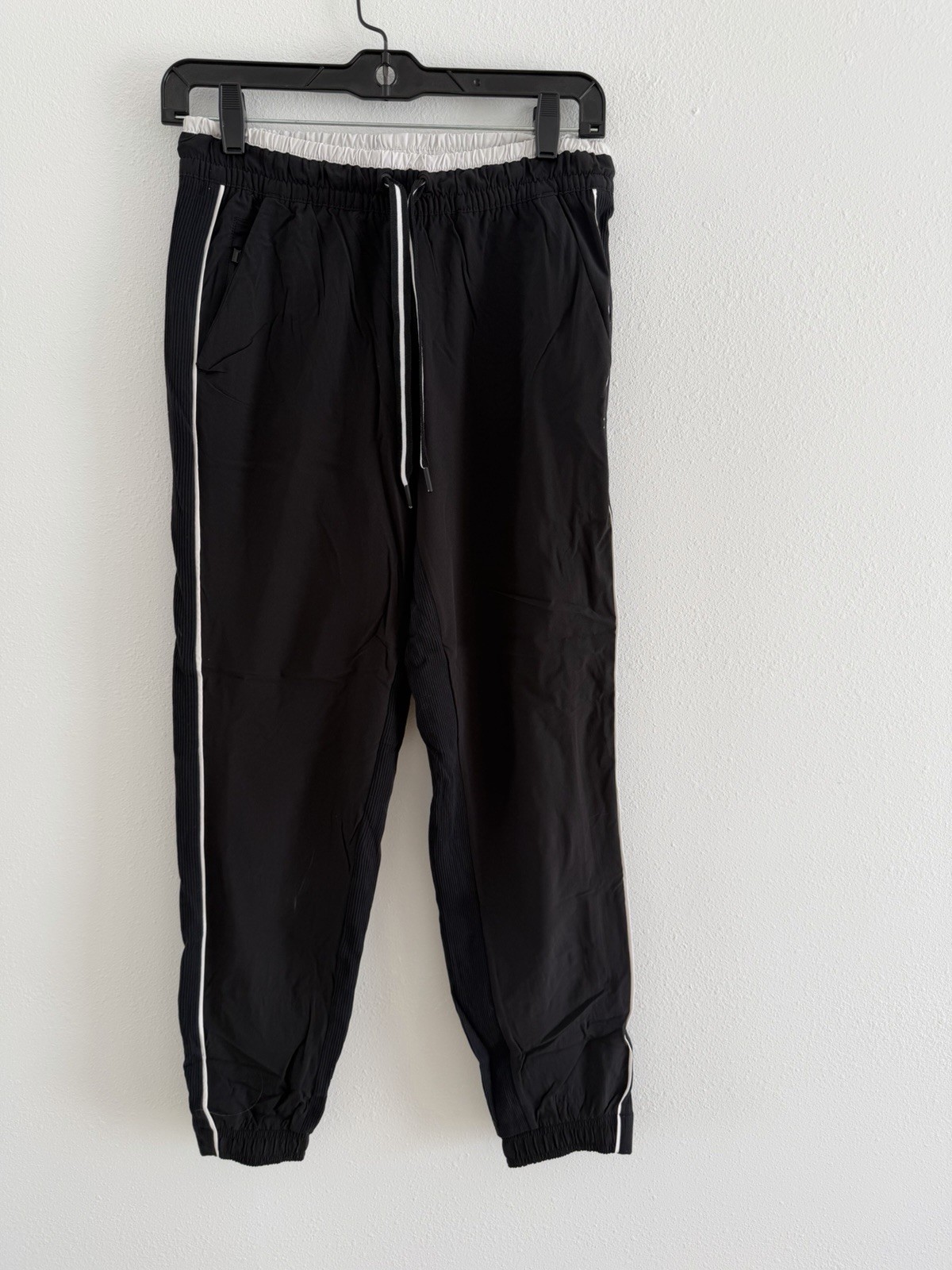 Athleta Brooklyn Black/White Side Stripe Jogger Active Pants size 2
