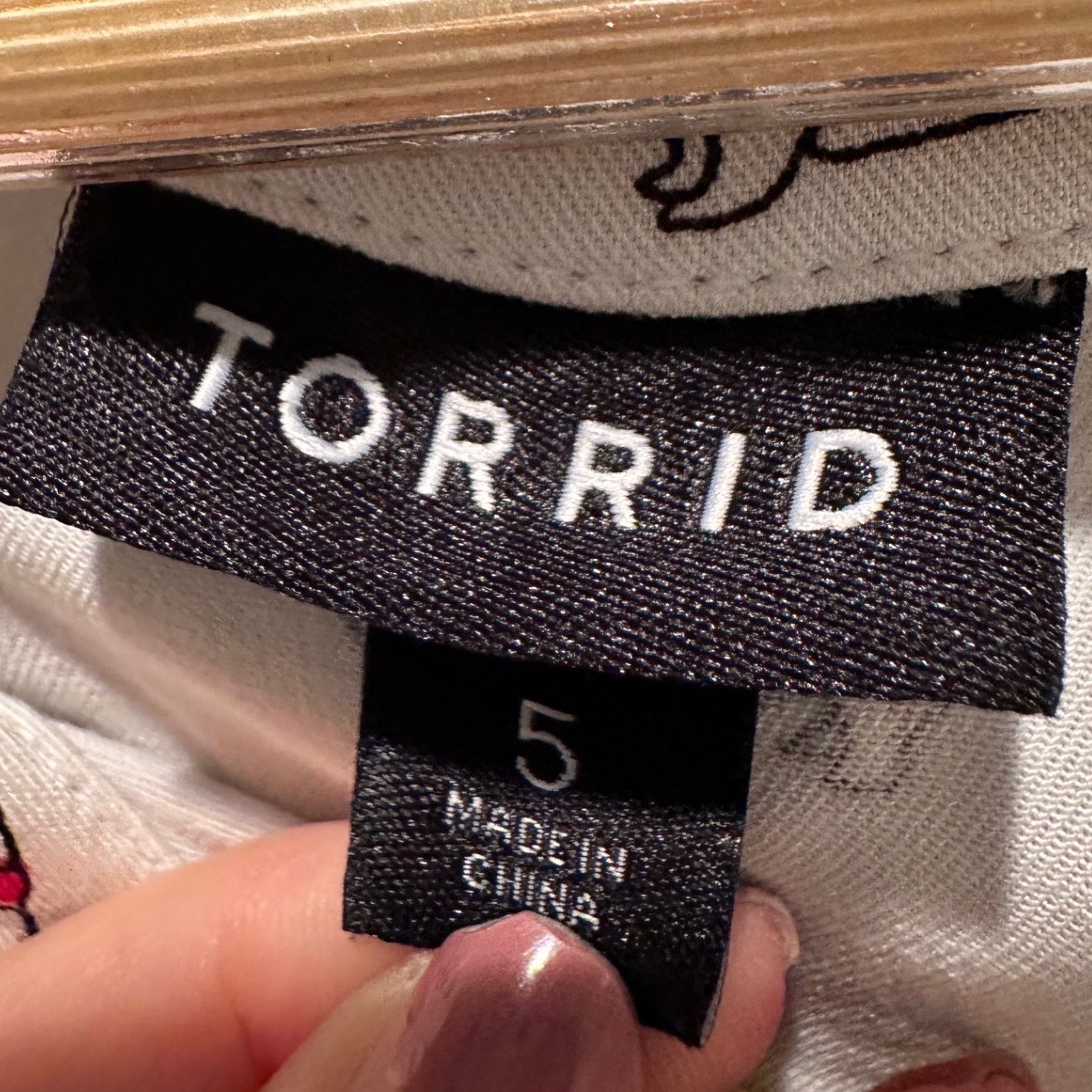 Torrid White Challis Corgi Button Up Blouse Top Shirt Short Sleeve Size 5X